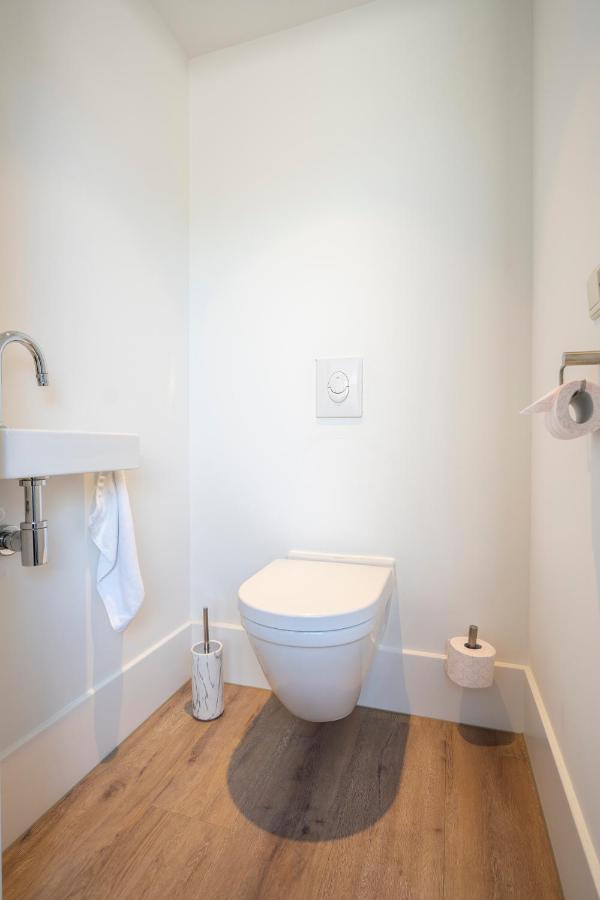 Gravenstraat Bed & Breakfast Den Burg Bagian luar foto